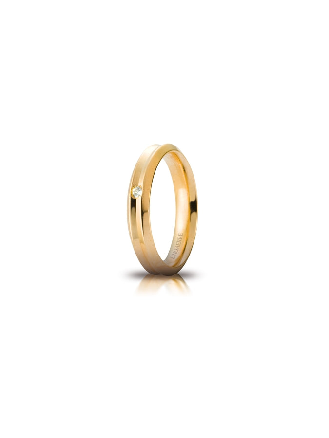 Fede Corona Unoaerre 4 mm in oro giallo con diamante