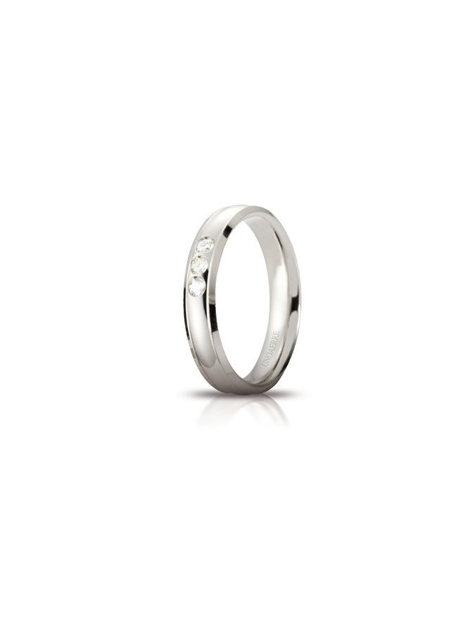 Fede Orion Unoaerre 4 mm in oro bianco con 3 diamanti