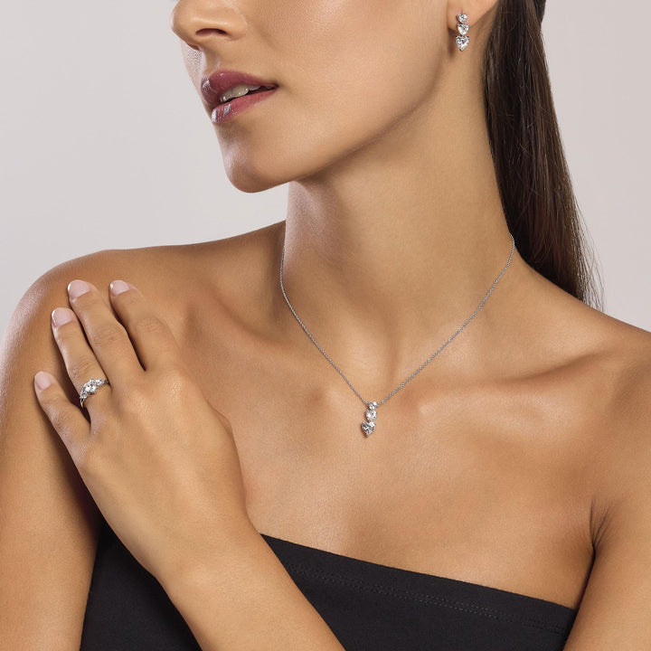 Girocollo LOVELY con tre cuori di zirconi