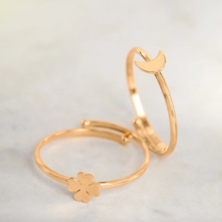 Anello da Donna con quadrifoglio regolabile da misura 10 a 14 in Oro Giallo 9 kt