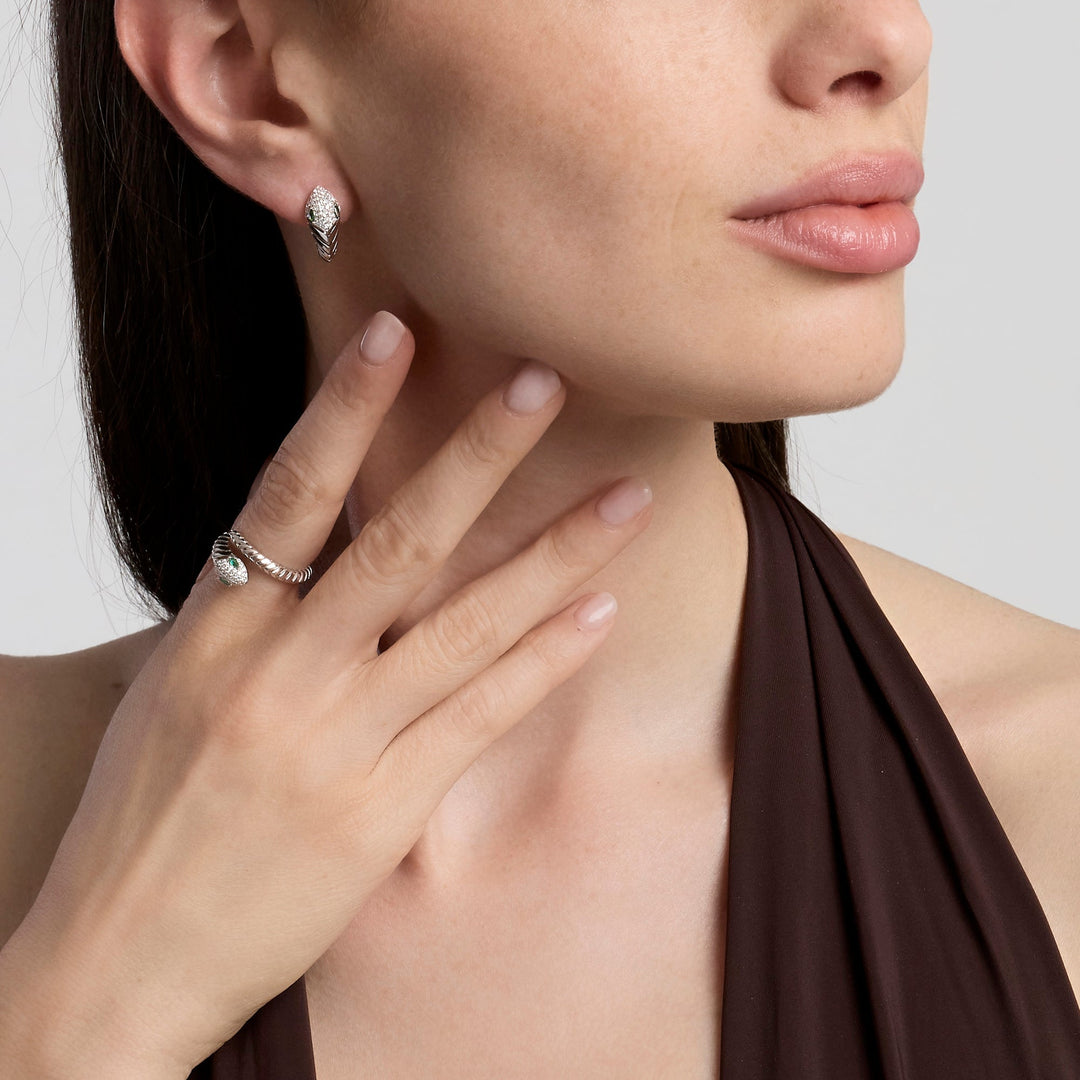 Anello SNAKE con serpente e pietre verdi
