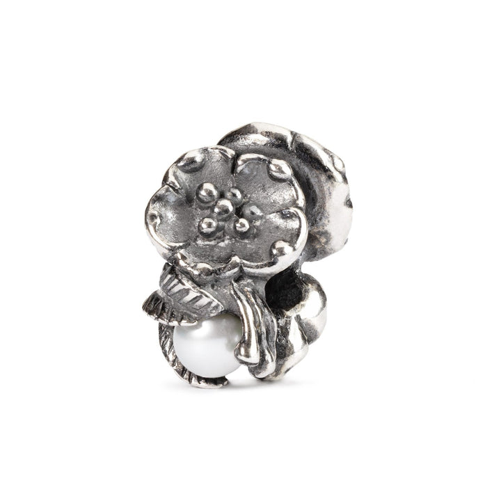 Trollbeads Bead Fragola Fiorita di Maggio - dettaglio 1
