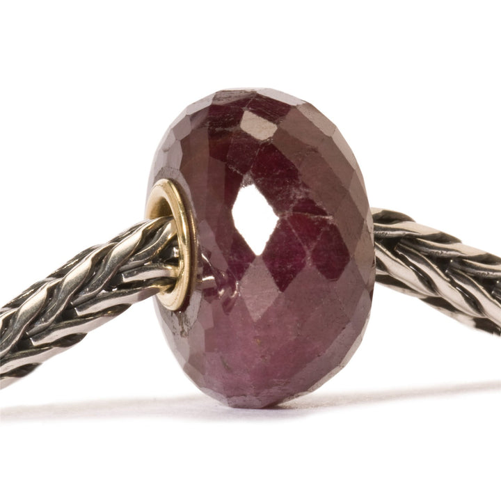 Trollbeads Bead Rubino sfaccettato - dettaglio 2