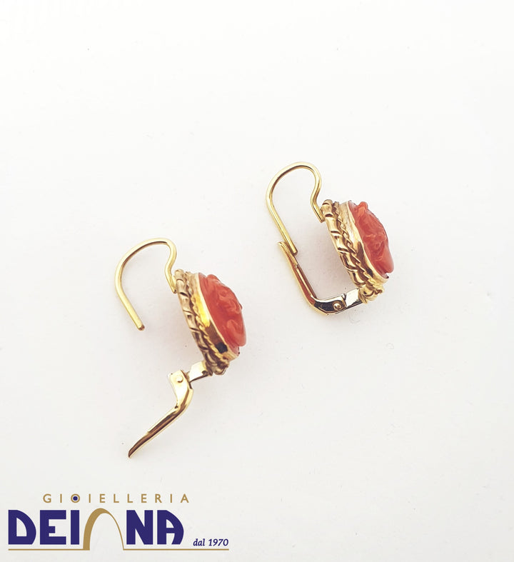 Gioielleria Deiana: orecchini vintage in oro giallo e  corallo sardo rosso  Lo Scrigno di Carlotta