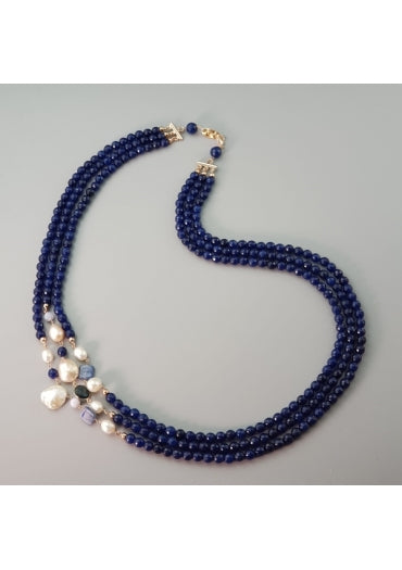Marakò - Collana Armony, Agata blu zaffiro 6 mm, perle coltivate.